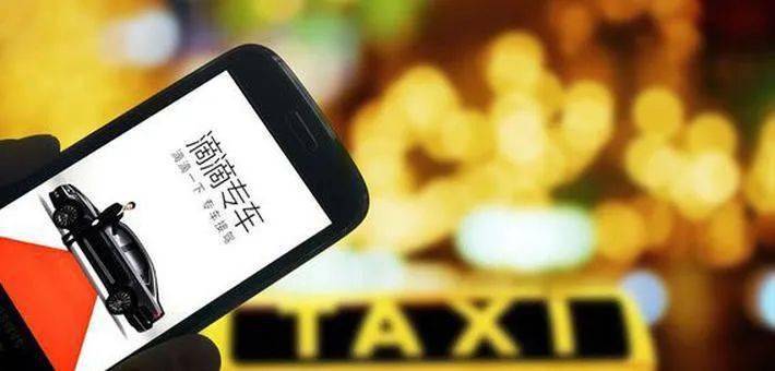 买56元女包仅退款,却遭判赔400元,消费者权益的反思与启示