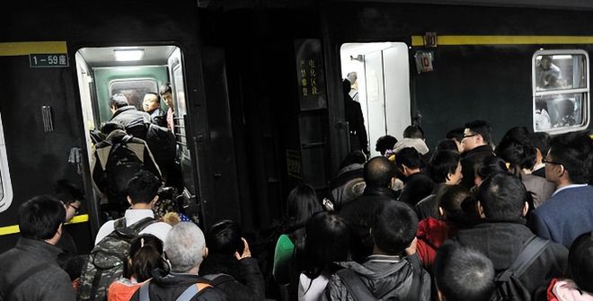 高端火车之谜，揭秘5天10万元背后的乘客群体